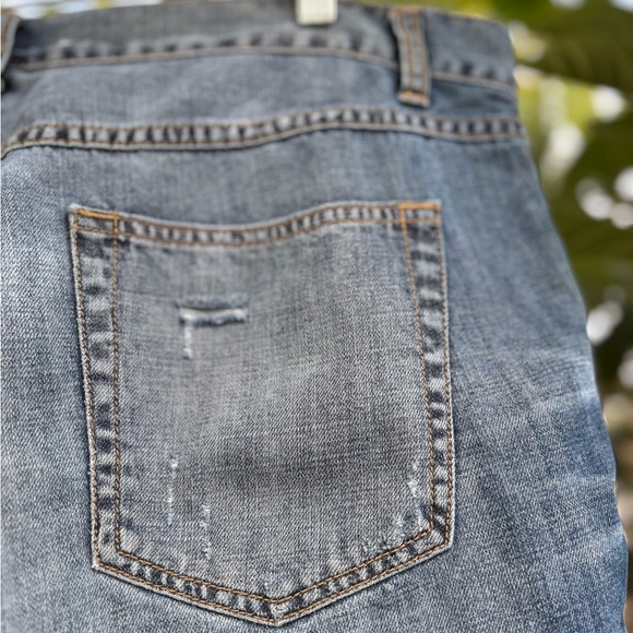 Victoria Secrets London Jean Button Fly Distressed Denim Shorts - Picture 6 of 8